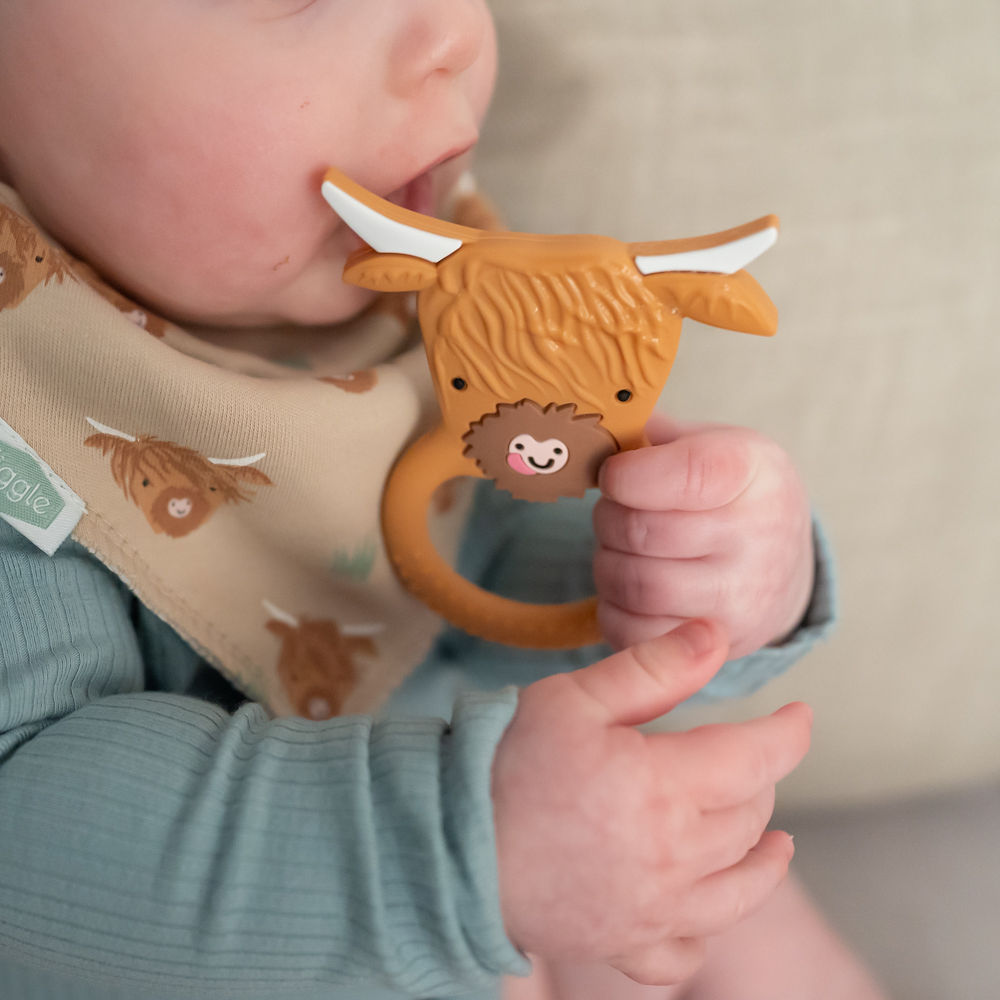 Highland Cow print bib - Image 5